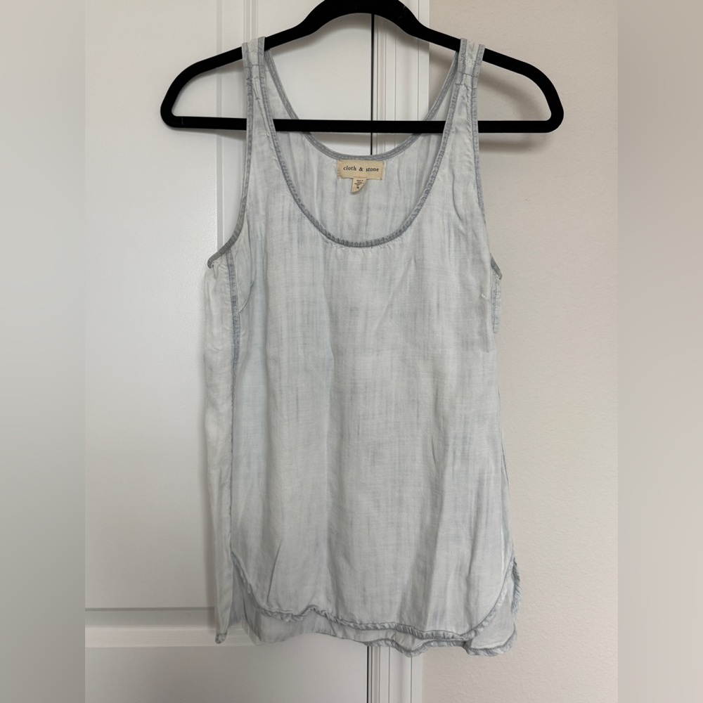 Cloth & Stone Light Blue Chambray Women's Tank Top